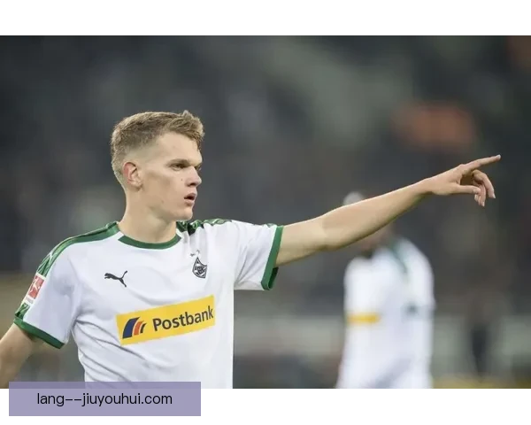 凯恩火力全开斩获德甲二月最佳球员拜仁锋霸持续领跑联赛射手榜